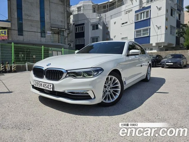 BMW 5 Series (G30) 2018 Белый из Кореи