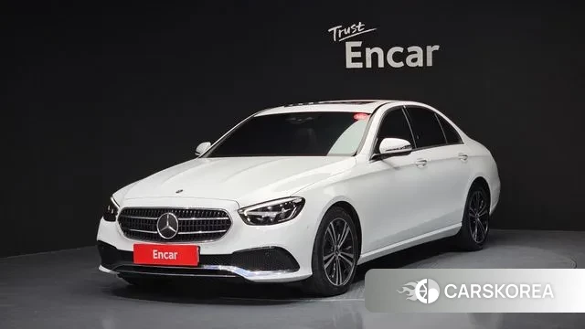 Mercedes-Benz E-Class W213 2021 Белый из Кореи