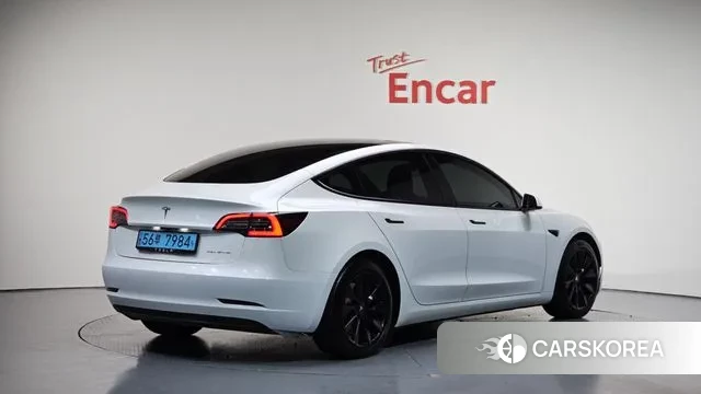 Tesla Model 3 2021 Белый из Кореи