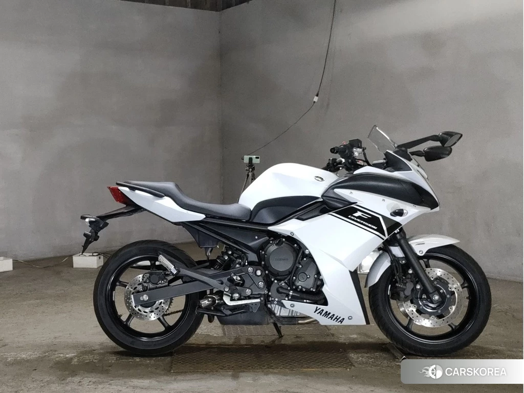 Проданный Yamaha XJ6 DIVERSION 2016 из Японии, фото 2