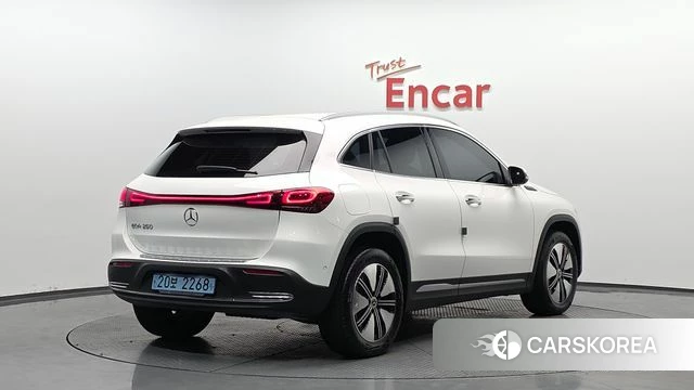 Mercedes-Benz EQA H243 2021 Белый из Кореи