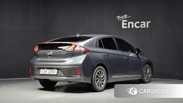 Hyundai The New Ionic Hybrid 2019 Серый из Кореи