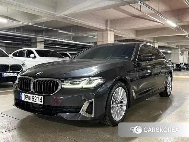 BMW 5 Series (G30) 2023 Серый из Кореи