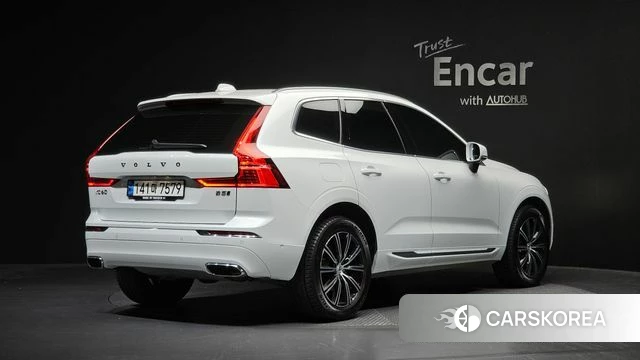Volvo XC60 second Generation 2021 Белый из Кореи