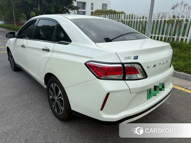 Qichen D60 EV 2021 Белый из Китая