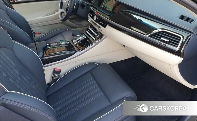 Genesis EQ900 2018 Синий из Кореи