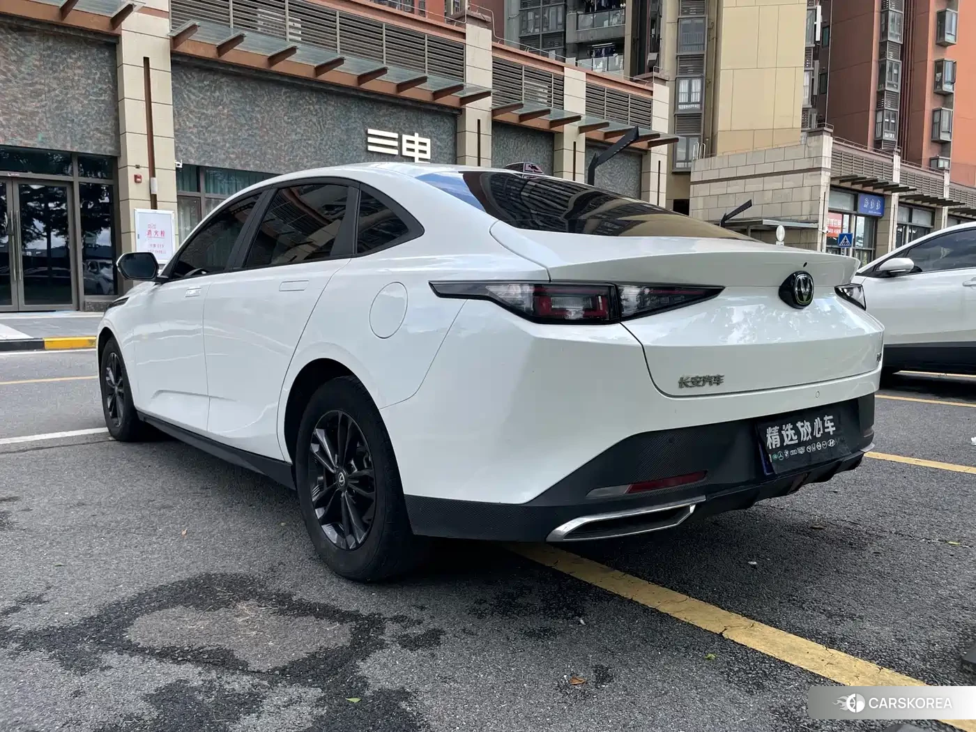 Chang'an Yida 2024 Белый из Китая