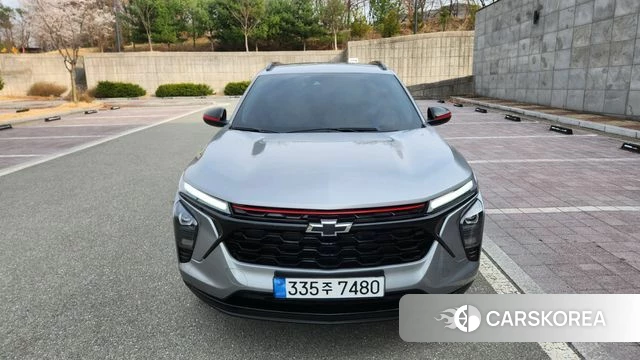 Chevrolet (GM Daewoo) Trax Crossover 2025 Серый из Кореи