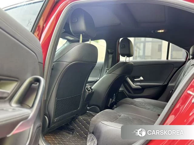 Mercedes-Benz Class A 2023 Красный из Китая