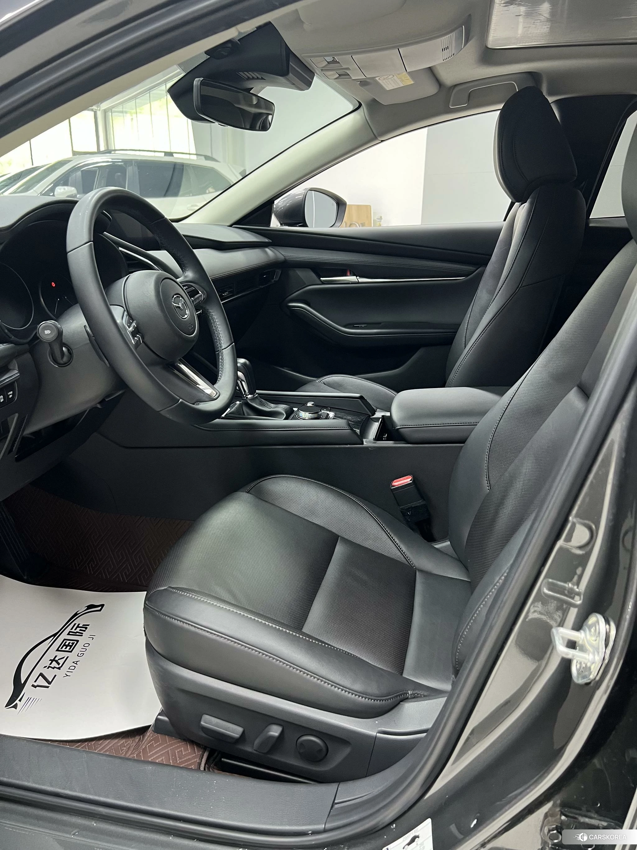 Mazda 3 2022 Темно-серый из Китая