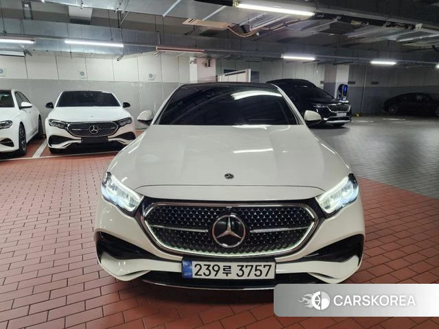 Mercedes-Benz E-Class W214 2026 Белый из Кореи