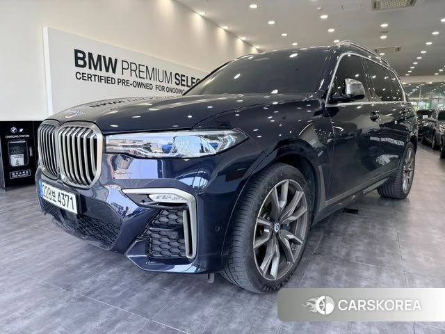 BMW X7 (G07) 2022 Черный из Кореи