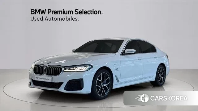 BMW 5 Series (G30) 2023 Белый из Кореи