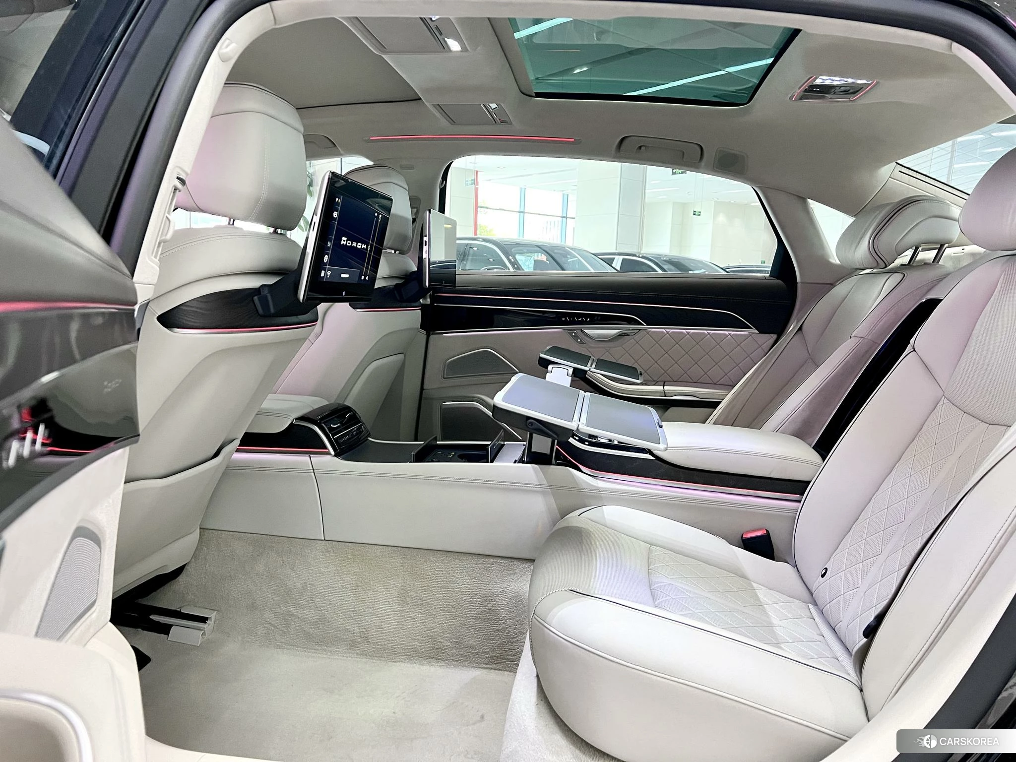 Audi A8 2022 Черный из Китая