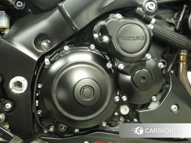 Engine photo