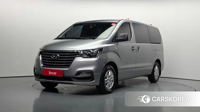 Hyundai The New Grand Starex 2018 Серебристо-серый из Кореи