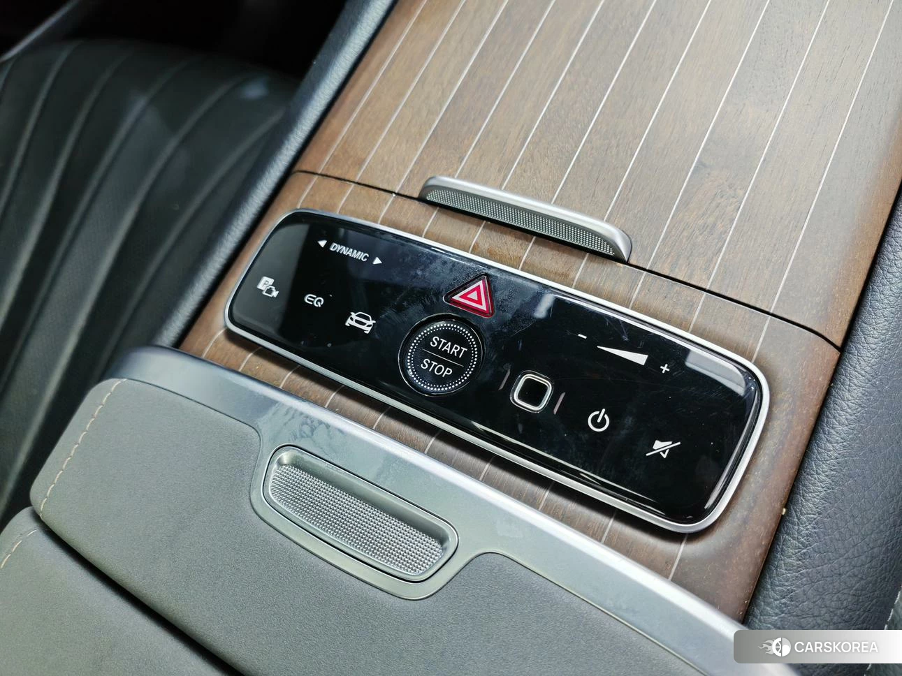 Mercedes-Benz EQS SUV 2023 Серебристо-серый из Китая