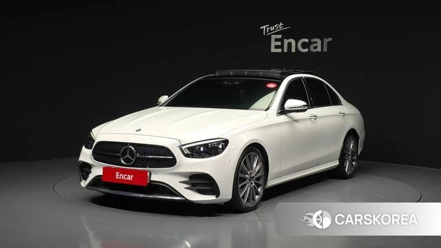 Mercedes-Benz E-Class W213 2021 Белый из Кореи