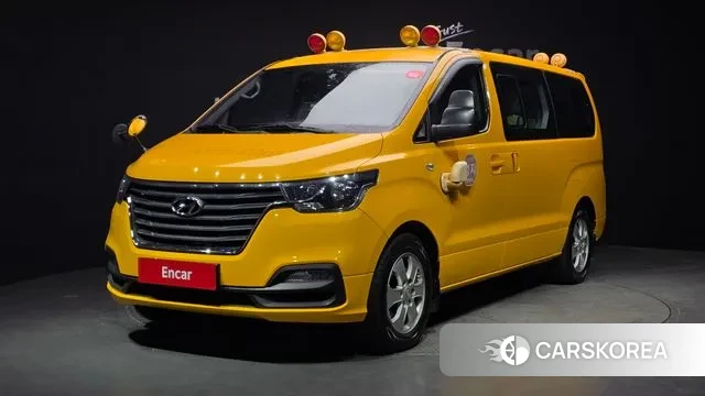 Hyundai The New Grand Starex 2019 Желтый из Кореи