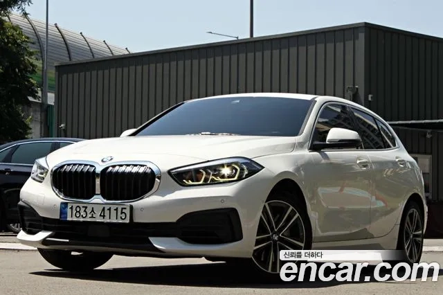 BMW 1 Series (F40) 2022 Белый из Кореи