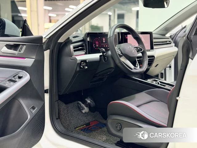 Volkswagen Lingdu 2024 Белый из Китая