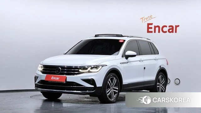 Volkswagen Tiguan second Generation 2021 Белый из Кореи