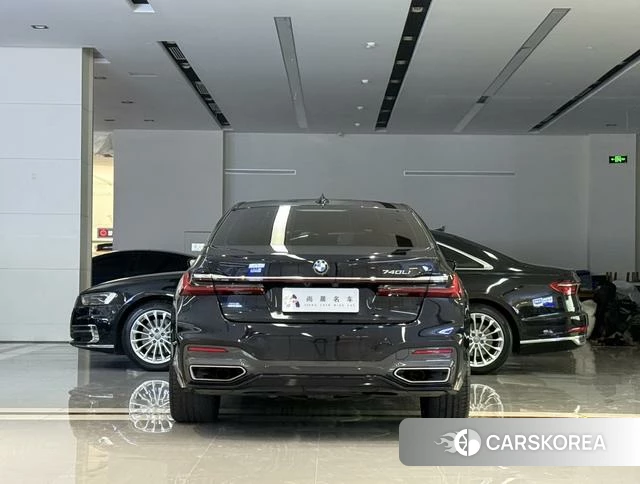 BMW 7 series 2022 Черный из Китая
