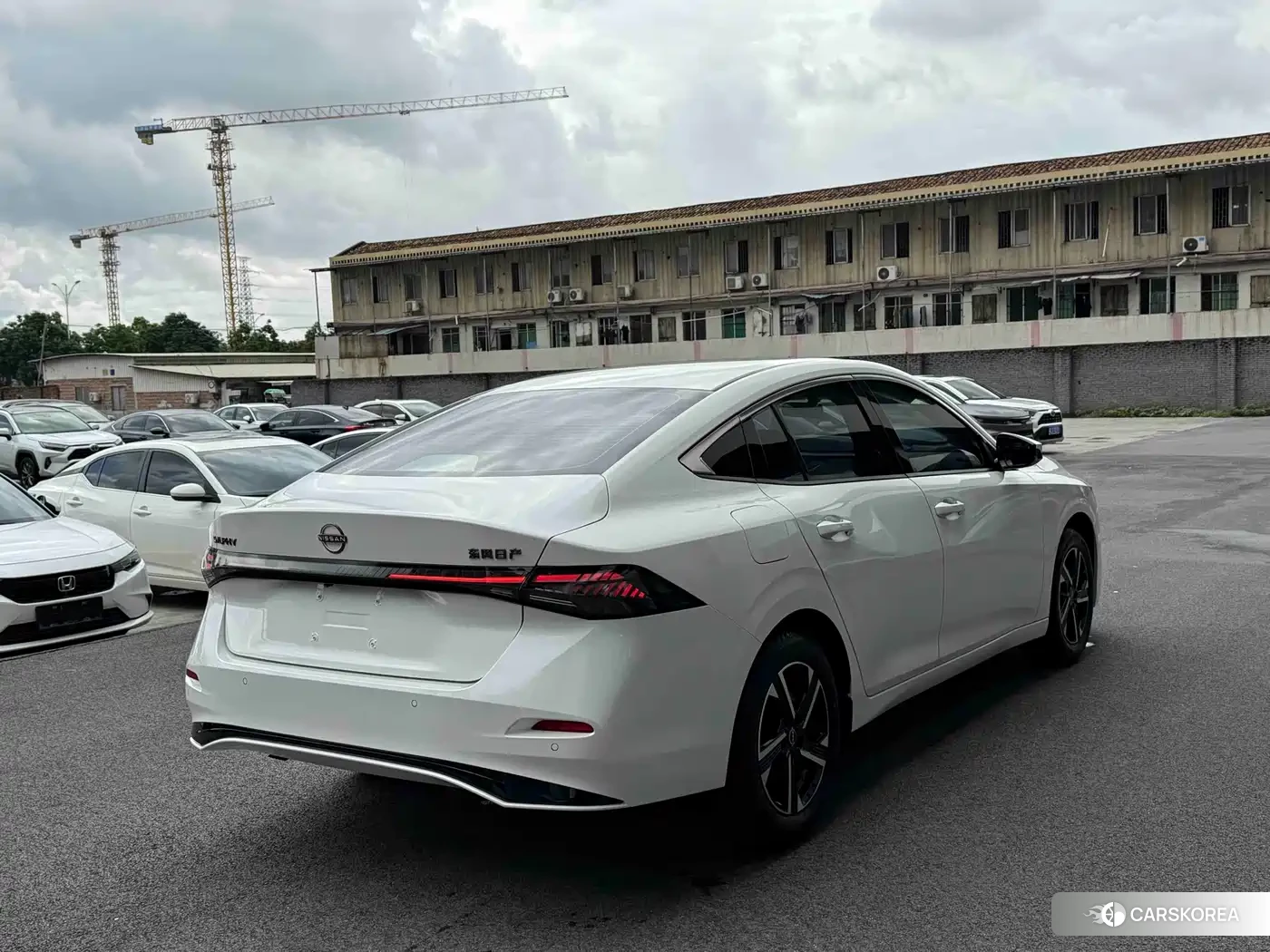 Nissan Sylphy 2026 Белый из Китая