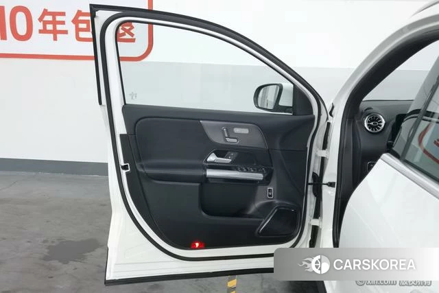 Mercedes-Benz GLA 2021 Белый из Китая