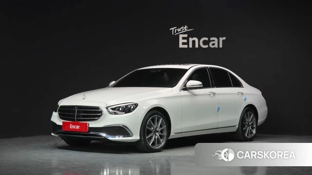 Mercedes-Benz E-Class W213 2022 Белый из Кореи