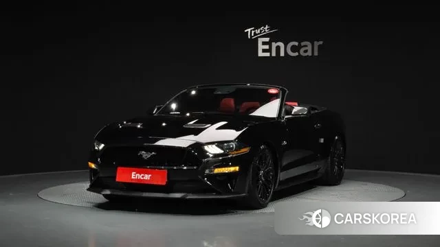 Ford Mustang 2019 Черный из Кореи