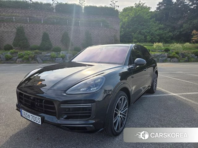 Porsche Cayenne (PO536) 2023 Черный из Кореи
