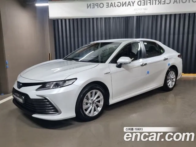 Toyota Camry (XV70) 2023 Белый из Кореи