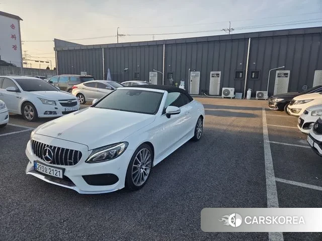 Mercedes-Benz C-Class W205 2018 Белый из Кореи