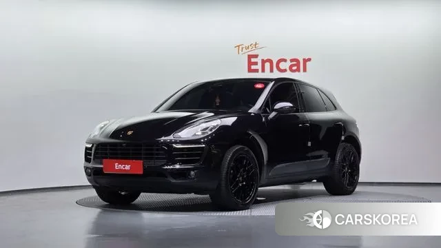 Porsche Macan 2018 Черный из Кореи