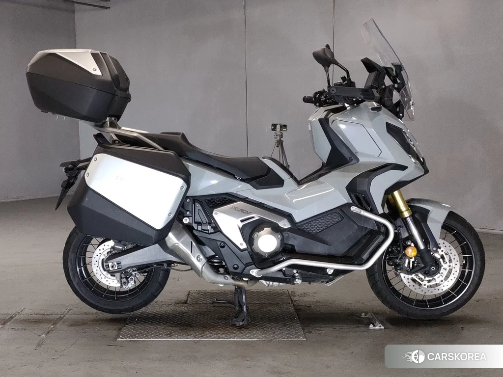 Проданный Honda X-ADV 750 2022 из Японии, фото 2