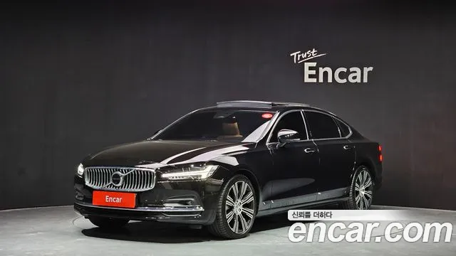 Volvo S90 2023 Черный из Кореи