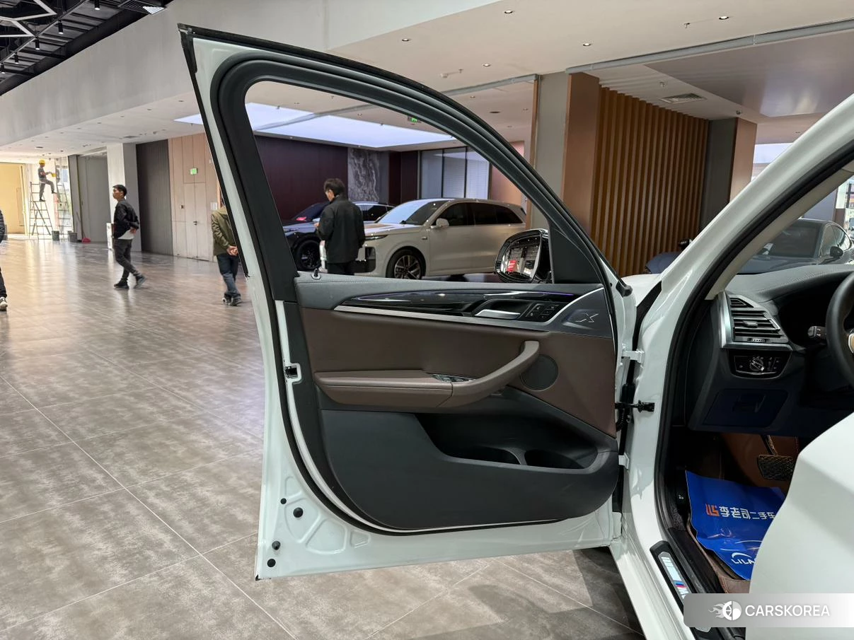 BMW X3 2021 Белый из Китая
