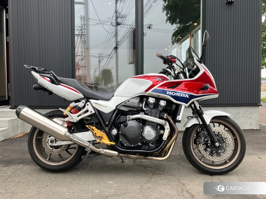 Проданный Honda CB1300SF BOLDOR ABS 2014 из Японии, фото 2