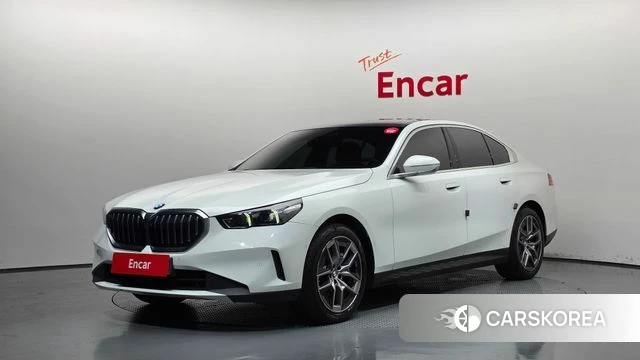 BMW 5 Series (G60) 2023 Белый из Кореи