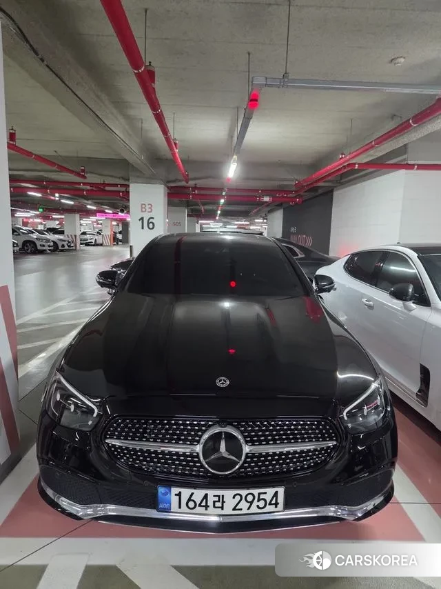 Mercedes-Benz E-Class W213 2022 Черный из Кореи