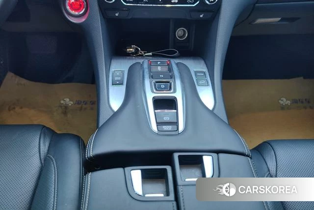 Honda Crown Road 2023 Черный из Китая