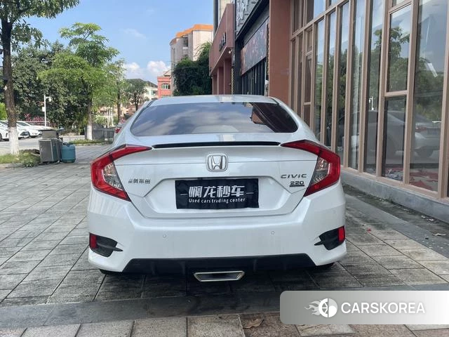 Honda Civic 2022 Белый из Китая