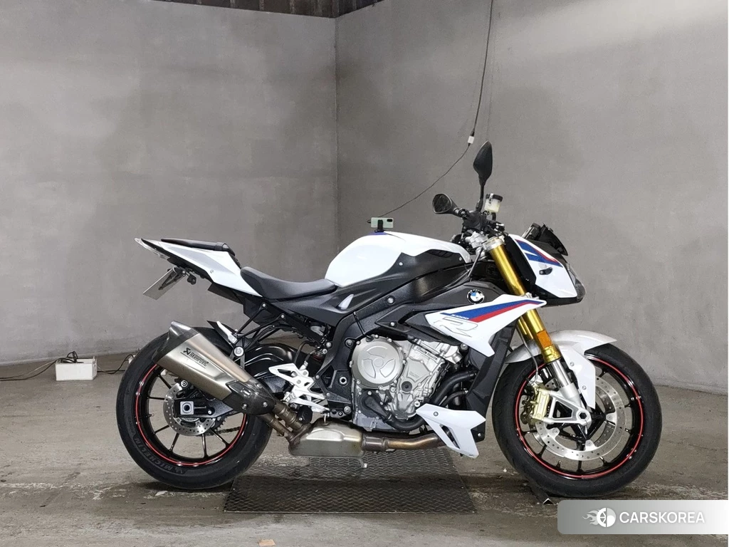Проданный BMW S1000R 2018 из Японии