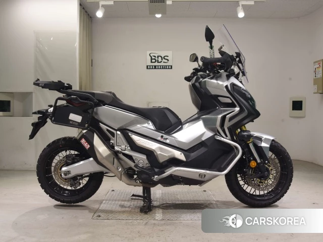 Проданный Honda X-ADV 750 2018 из Японии