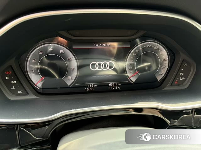 Audi Q3 2026 Белый из Китая