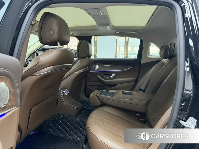 Mercedes-Benz E-class 2021 Черный из Китая
