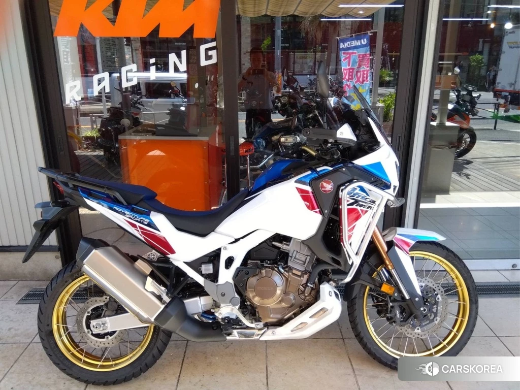 Проданный Honda CRF1100L AFRICA TWIN ADV ES 2023 из Японии