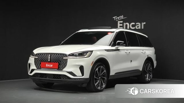 Lincoln Aviator 2nd generation 2025 Белый из Кореи