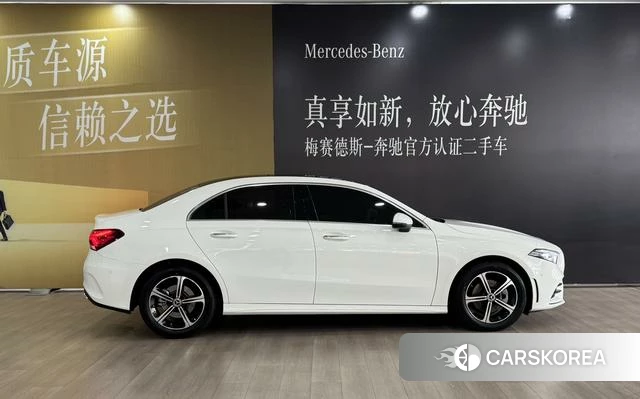 Mercedes-Benz Class A 2022 Белый из Китая